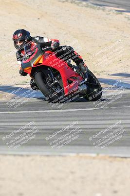 media/Dec-01-2025-Moto Forza (Mon) [[2daa91e15f]]/2-Intermediate Group/Session 2 (Turns 9 and 10)/